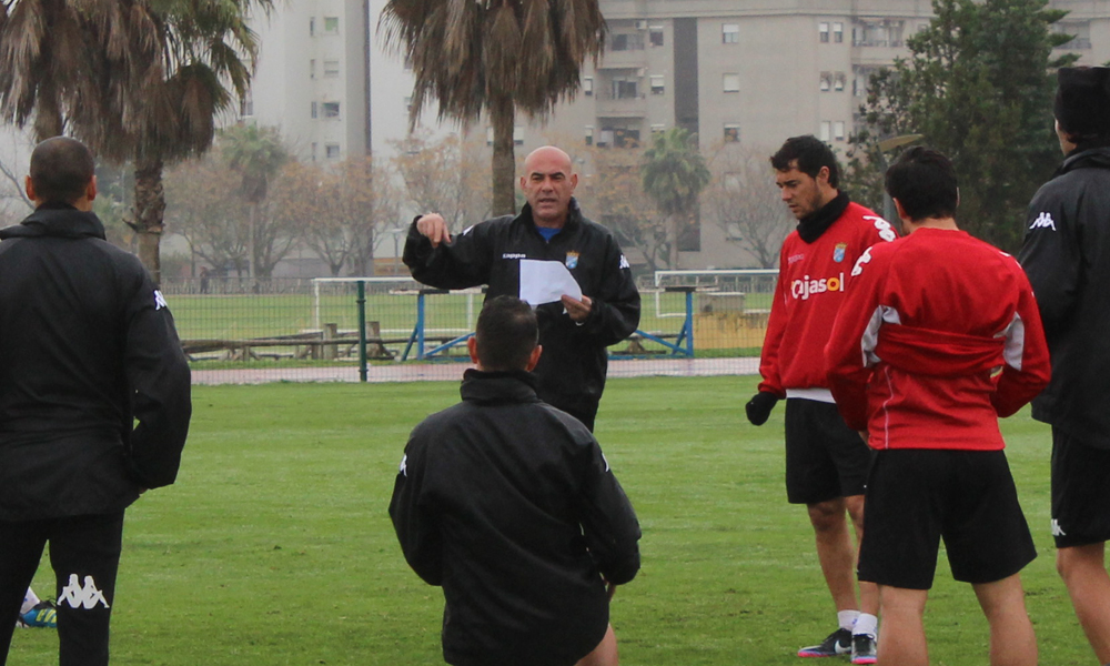Primer entrenamiento de Carlos Ríos en el Xerez 7