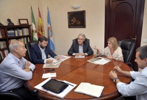 Alcaldesa recibe delegado Zona Franca _ 01