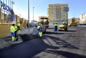 Asfaltado acceso Piscinas Jerez.jpg