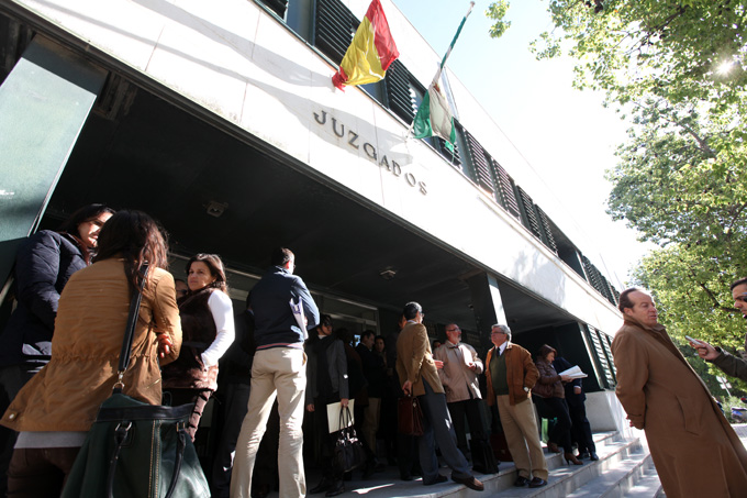 ABOGADOS