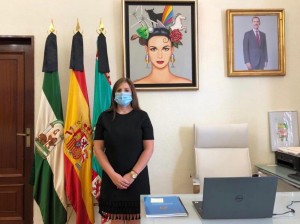 Minuto de silencio de Irene García por las víctimas del COVID19