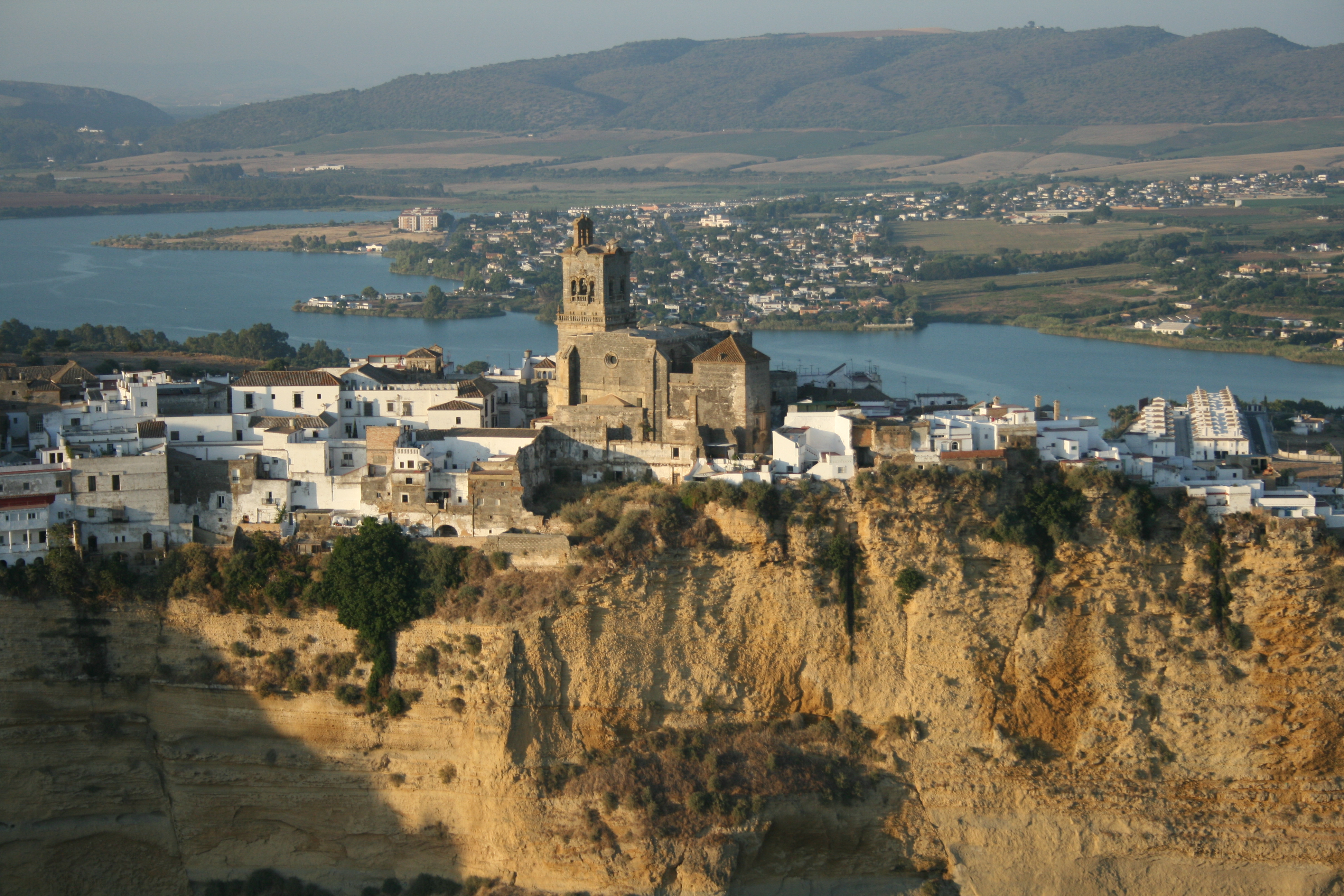 Impulsa el turismo ecológico en Cádiz con un viaje sostenible y encantador