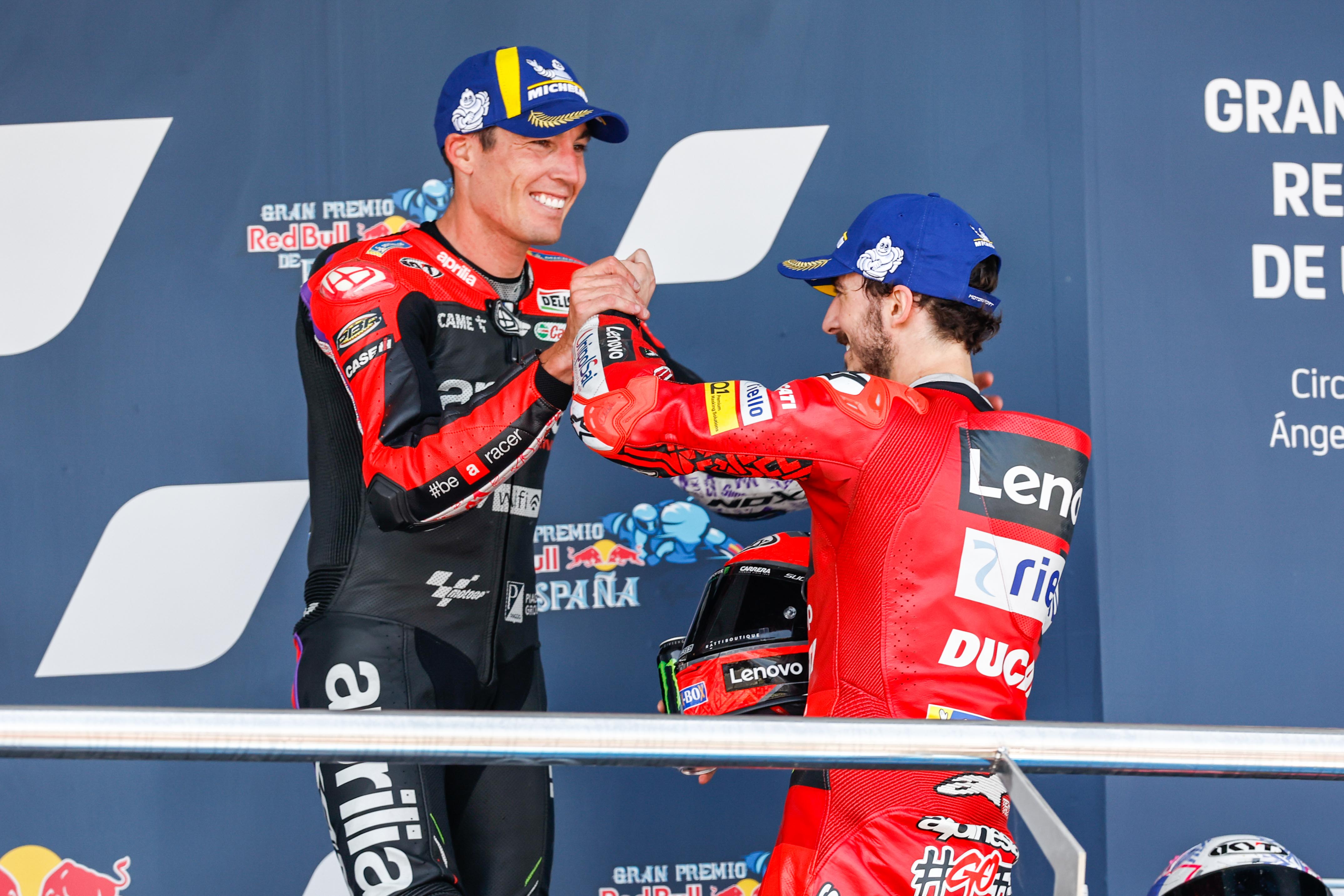 Bagnaia se corona en Jerez con Aleix Espargaró tercero y Marc Márquez cuarto