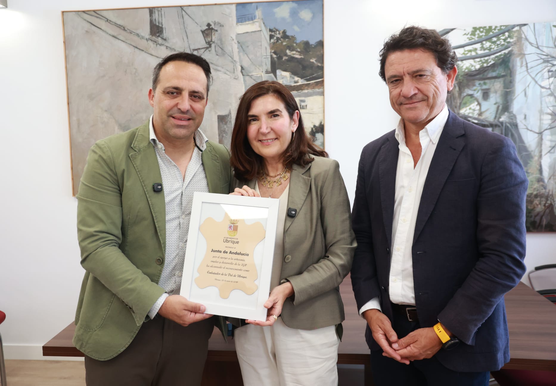 Premio ‘Embajadores de la Piel de Ubrique’ a Rocío Blanco en la 3ª edición de la Feria
