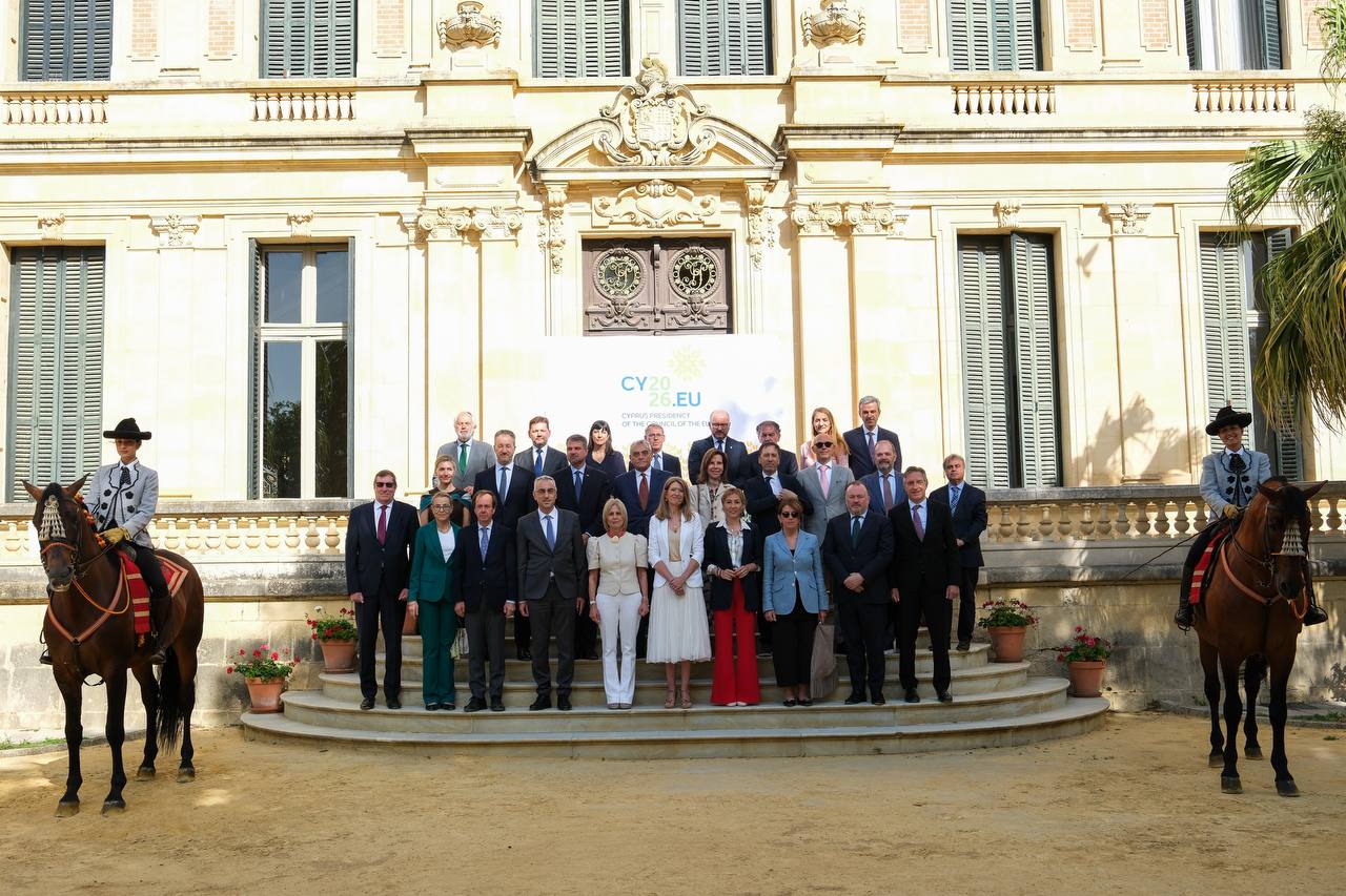 Embajadores de la UE conocen el potencial de Andalucía como sede de encuentros de alto nivel