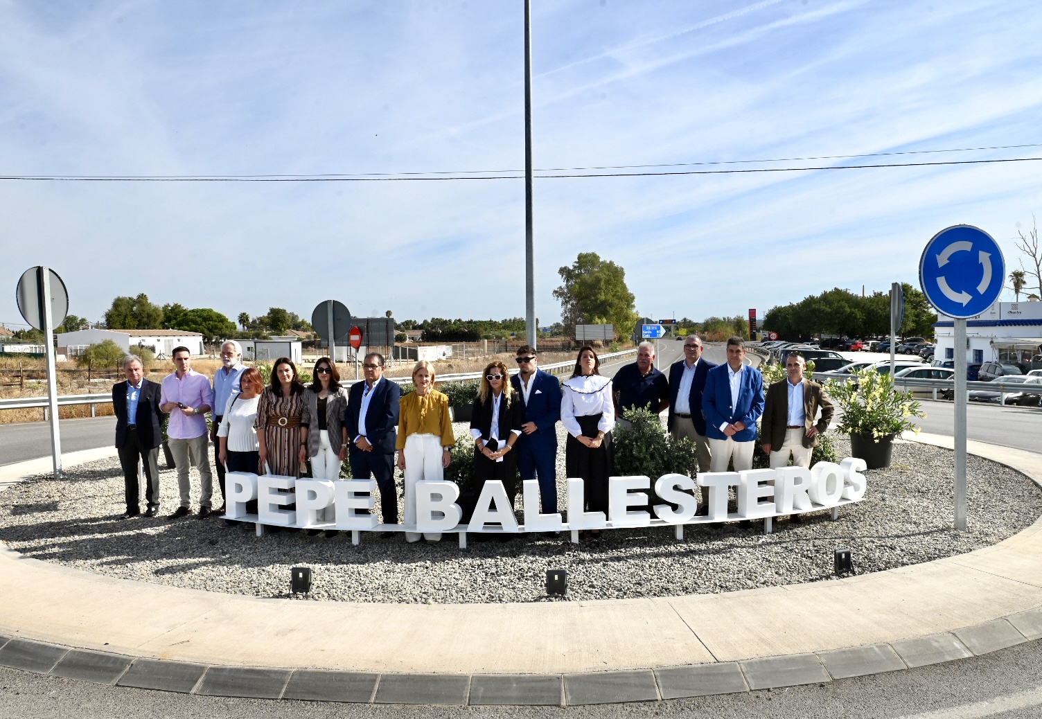 Jerez rinde homenaje a Pepe Ballesteros con una rotonda junto a Venta Esteban